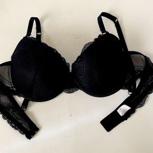 Youmita Padded Underwire Lace Bra
